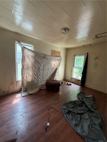 858 North Street, Rochester, NY 14605