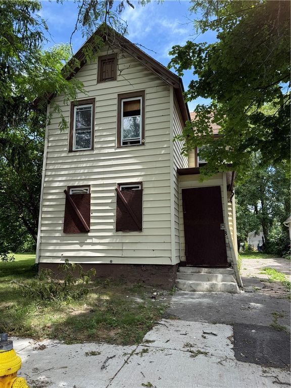 858 North Street, Rochester, NY 14605