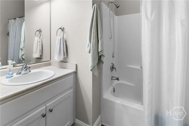 230 Landing Way, Richmond Hill, GA 31324