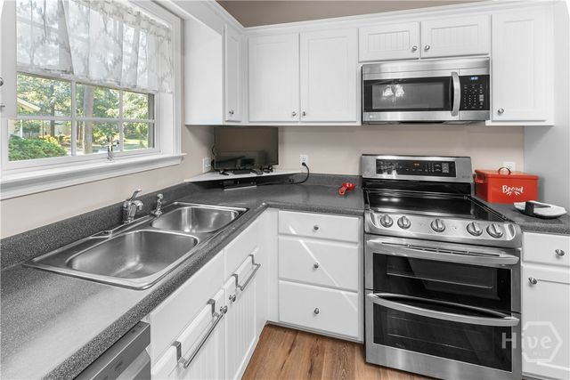 230 Landing Way, Richmond Hill, GA 31324