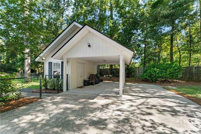 230 Landing Way, Richmond Hill, GA 31324