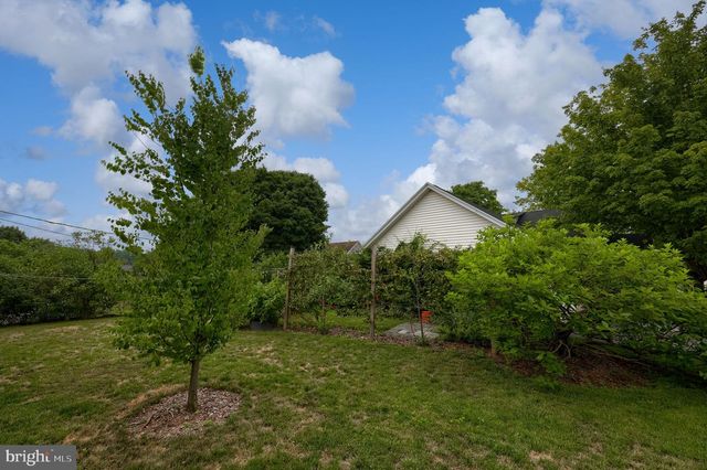 337 STEVENS AVE, Bernville, PA 19506