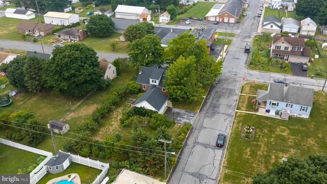 337 STEVENS AVE, Bernville, PA 19506