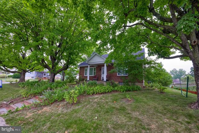 337 STEVENS AVE, Bernville, PA 19506