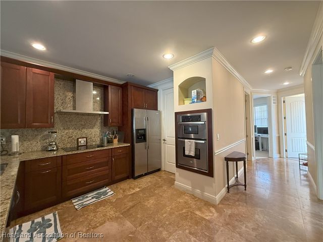 2351 Lakeview Drive 115, Sebring, FL 33870