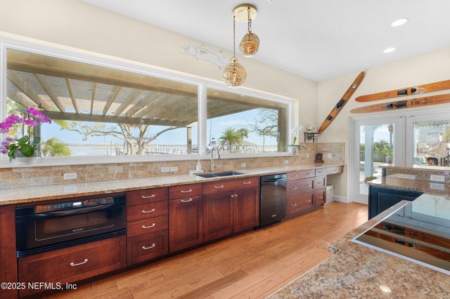 4235 STACEY Road E, Jacksonville, FL 32250