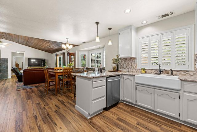 3719 Garnet Rd, Pollock Pines, CA 95726