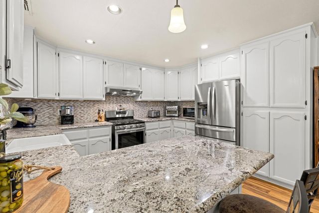 3719 Garnet Rd, Pollock Pines, CA 95726