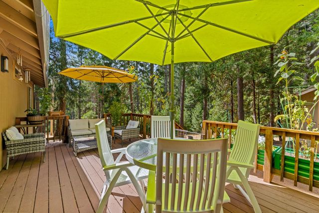 3719 Garnet Rd, Pollock Pines, CA 95726