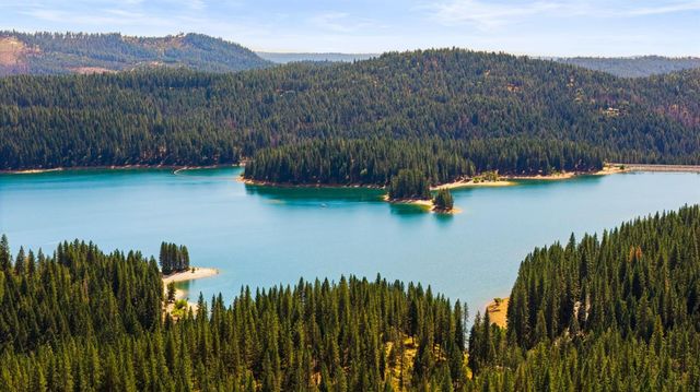 3719 Garnet Rd, Pollock Pines, CA 95726