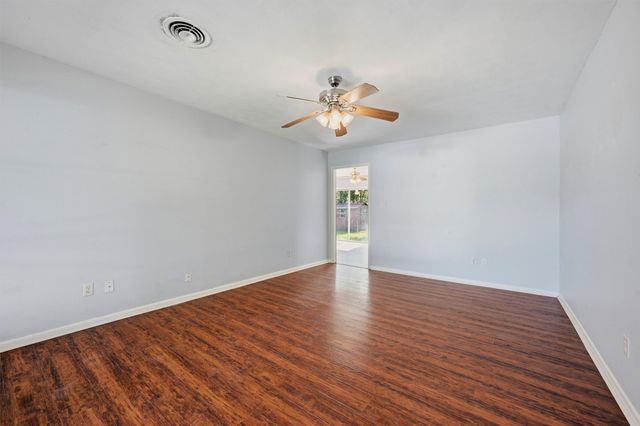 901 Maple Street, Howe, TX 75459