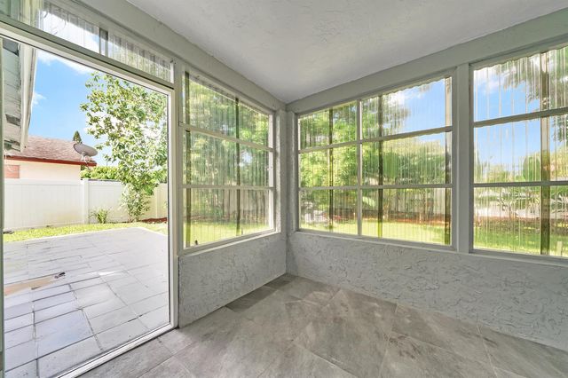 724 Avenue Chaumont, Delray Beach, FL 33445