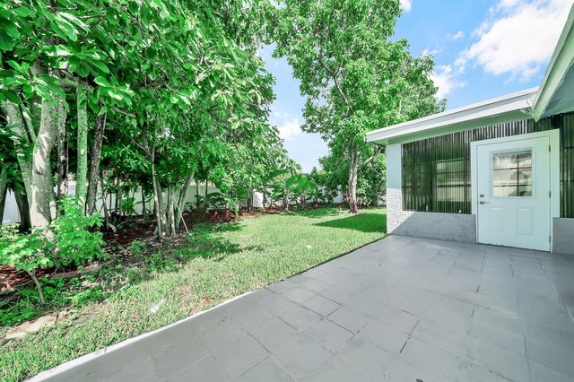 724 Avenue Chaumont, Delray Beach, FL 33445