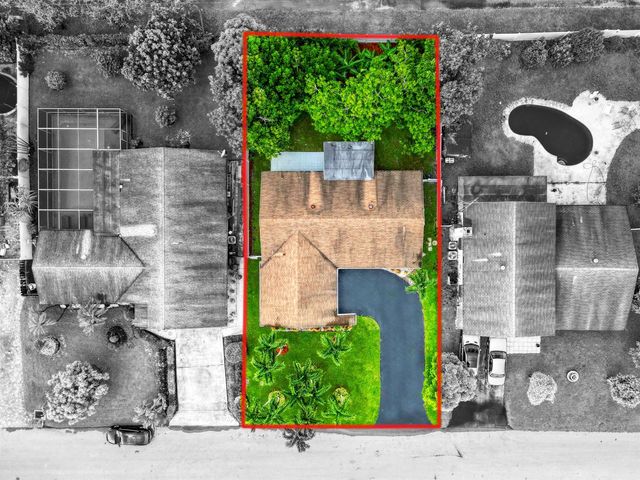 724 Avenue Chaumont, Delray Beach, FL 33445