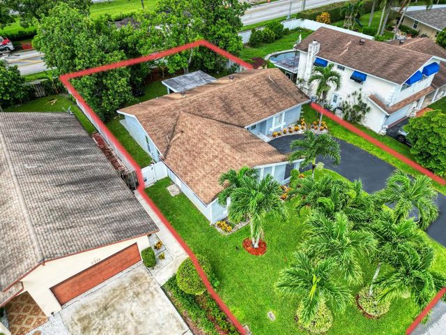 724 Avenue Chaumont, Delray Beach, FL 33445