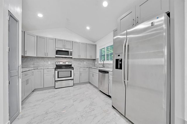 724 Avenue Chaumont, Delray Beach, FL 33445