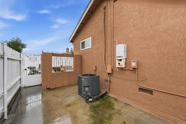 345 S 2nd Street, El Cajon, CA 92019