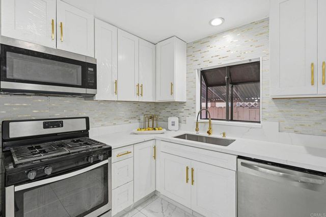 345 S 2nd Street, El Cajon, CA 92019