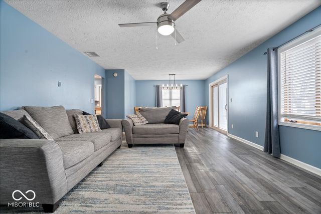 2596 Horizon Boulevard, Greenwood, IN 46143