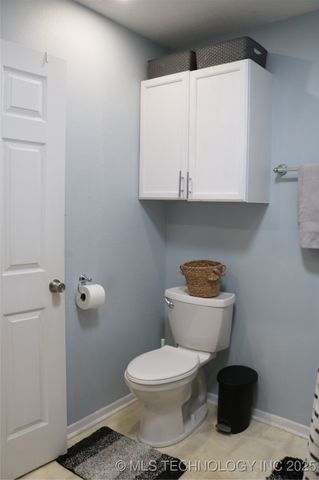 905 Forest Drive, Sand Springs, OK 74063