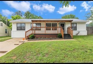 905 Forest Drive, Sand Springs, OK 74063