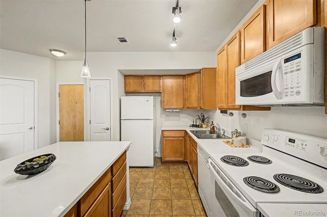 10184 Park Meadows Drive 1206, Lone Tree, CO 80124