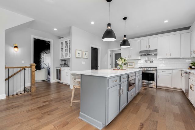 12711 Caruso Court, Lemont, IL 60439