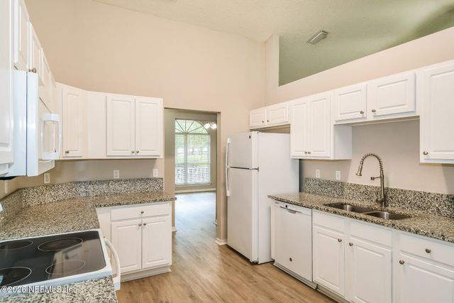 2125 PINE TREE Lane, Middleburg, FL 32068