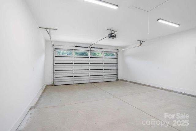 681 S Grove Street, Lincolnton, NC 28092