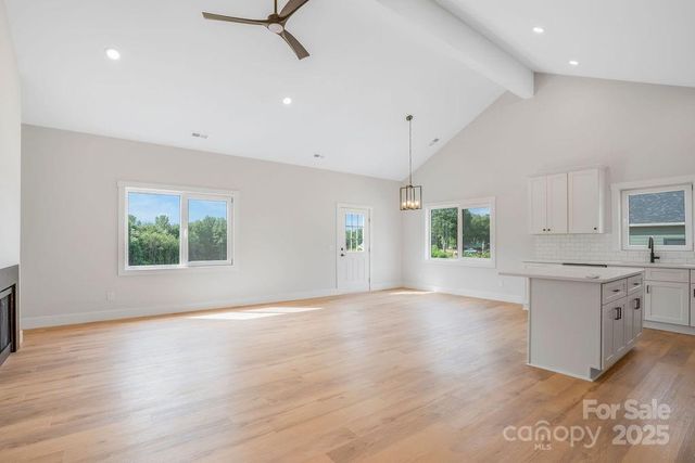 681 S Grove Street, Lincolnton, NC 28092