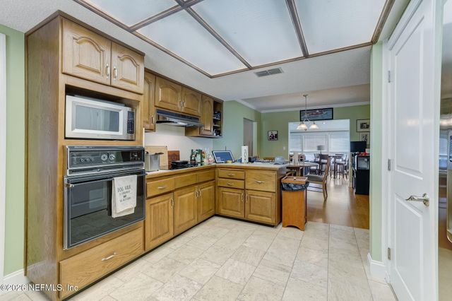 5812 CLIFTON Avenue, Jacksonville, FL 32211