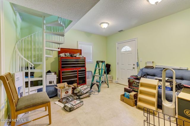 5812 CLIFTON Avenue, Jacksonville, FL 32211