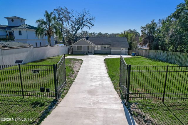 5812 CLIFTON Avenue, Jacksonville, FL 32211