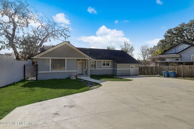 5812 CLIFTON Avenue, Jacksonville, FL 32211