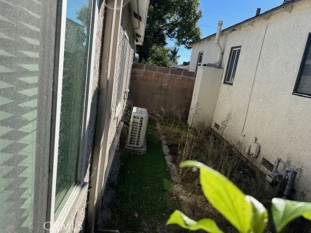 1050 E 72nd, Long Beach, CA 90805