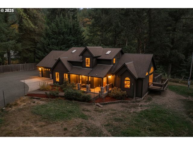 30138 FOX HOLLOW Rd, Eugene, OR 97405
