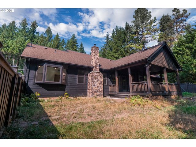 30138 FOX HOLLOW Rd, Eugene, OR 97405