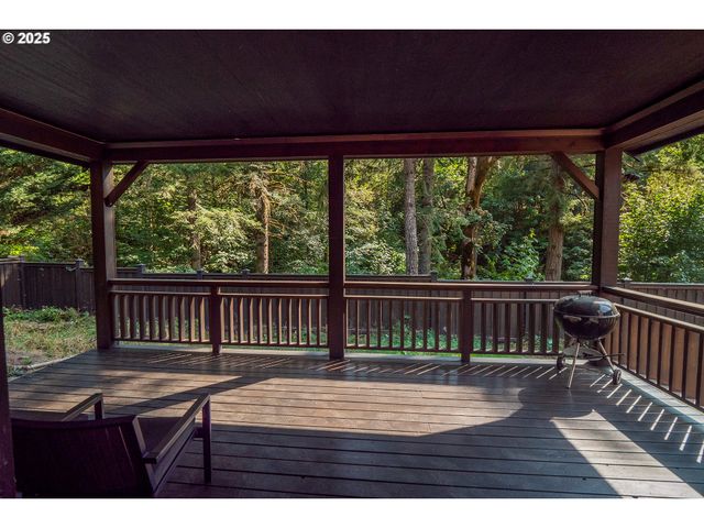 30138 FOX HOLLOW Rd, Eugene, OR 97405