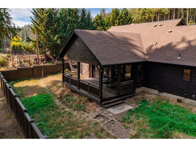 30138 FOX HOLLOW Rd, Eugene, OR 97405