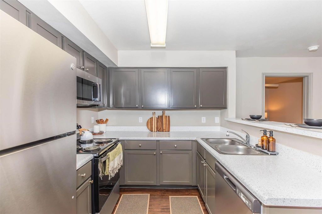 1088 Park Plaza Drive B1, Austin, TX 78753