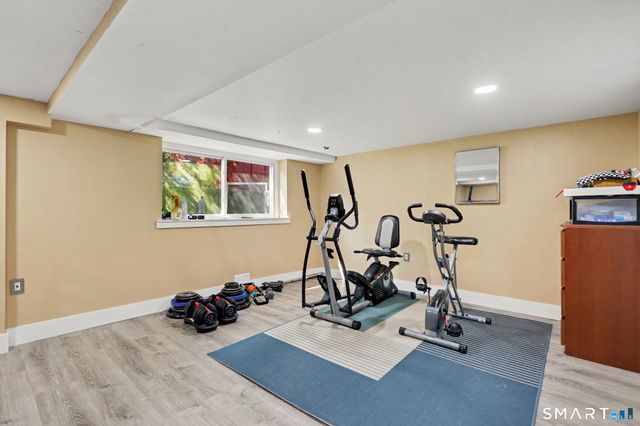 116 Beechwood Lane, Fairfield, CT 06824