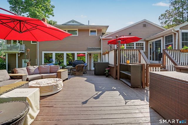 116 Beechwood Lane, Fairfield, CT 06824