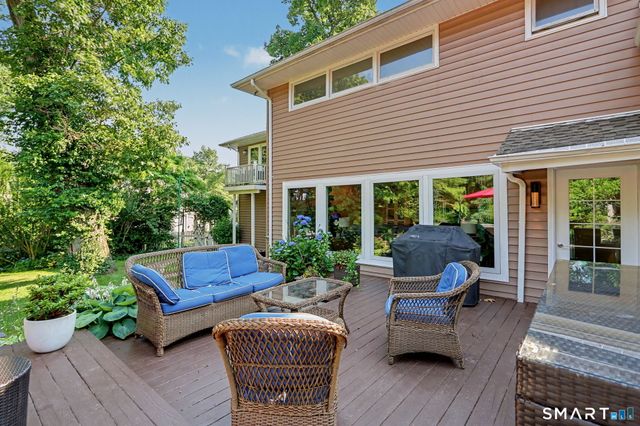 116 Beechwood Lane, Fairfield, CT 06824