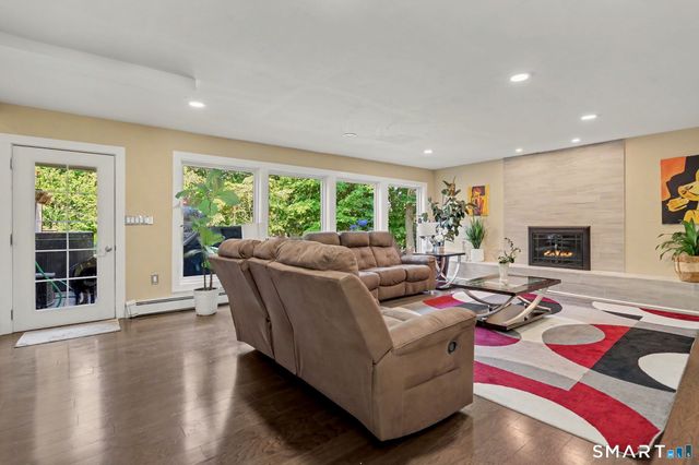 116 Beechwood Lane, Fairfield, CT 06824