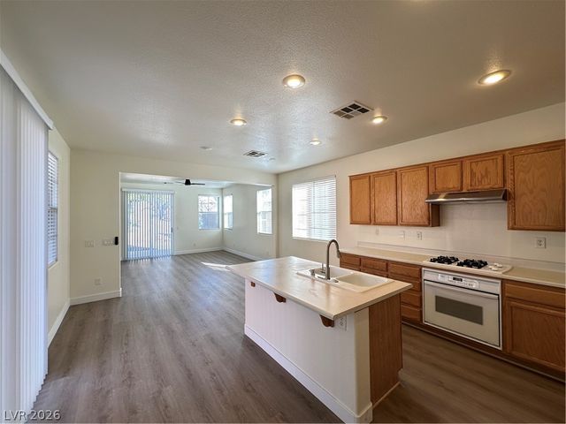 10336 BAYHEAD BEACH Avenue, Las Vegas, NV 89135