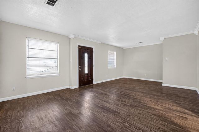 3010 Groton Drive, Houston, TX 77051