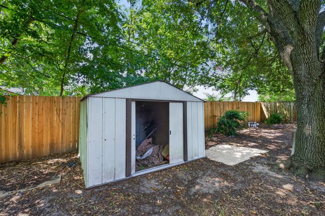3010 Groton Drive, Houston, TX 77051