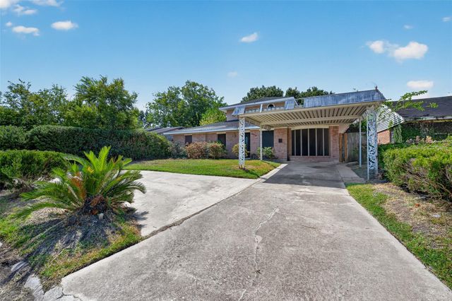 3010 Groton Drive, Houston, TX 77051