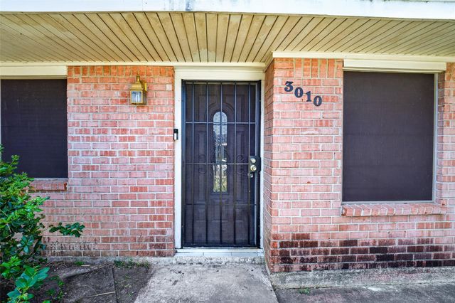 3010 Groton Drive, Houston, TX 77051