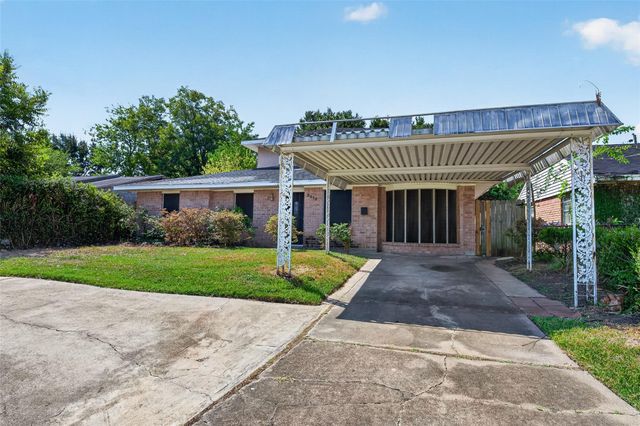 3010 Groton Drive, Houston, TX 77051